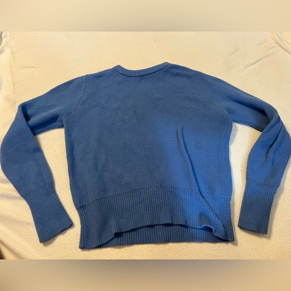 Blue fuzzy cropped Zara sweater